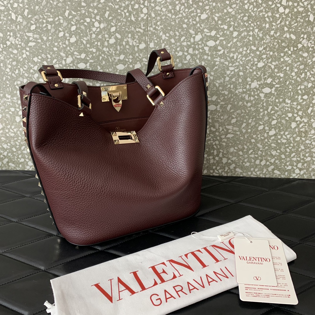 Valentino Garavani Rockstud Shoulder Bag in Burgundy Grainy Calfskin